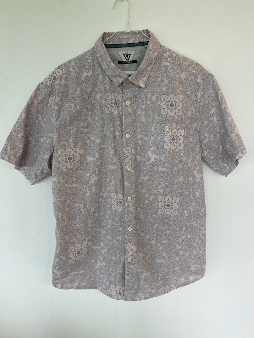 VISSLA Short-Sleeve Floral Button-Down Shirt - Light Mauve